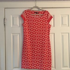 Barbara Erickson coral & white geometric print cap sleeve dress